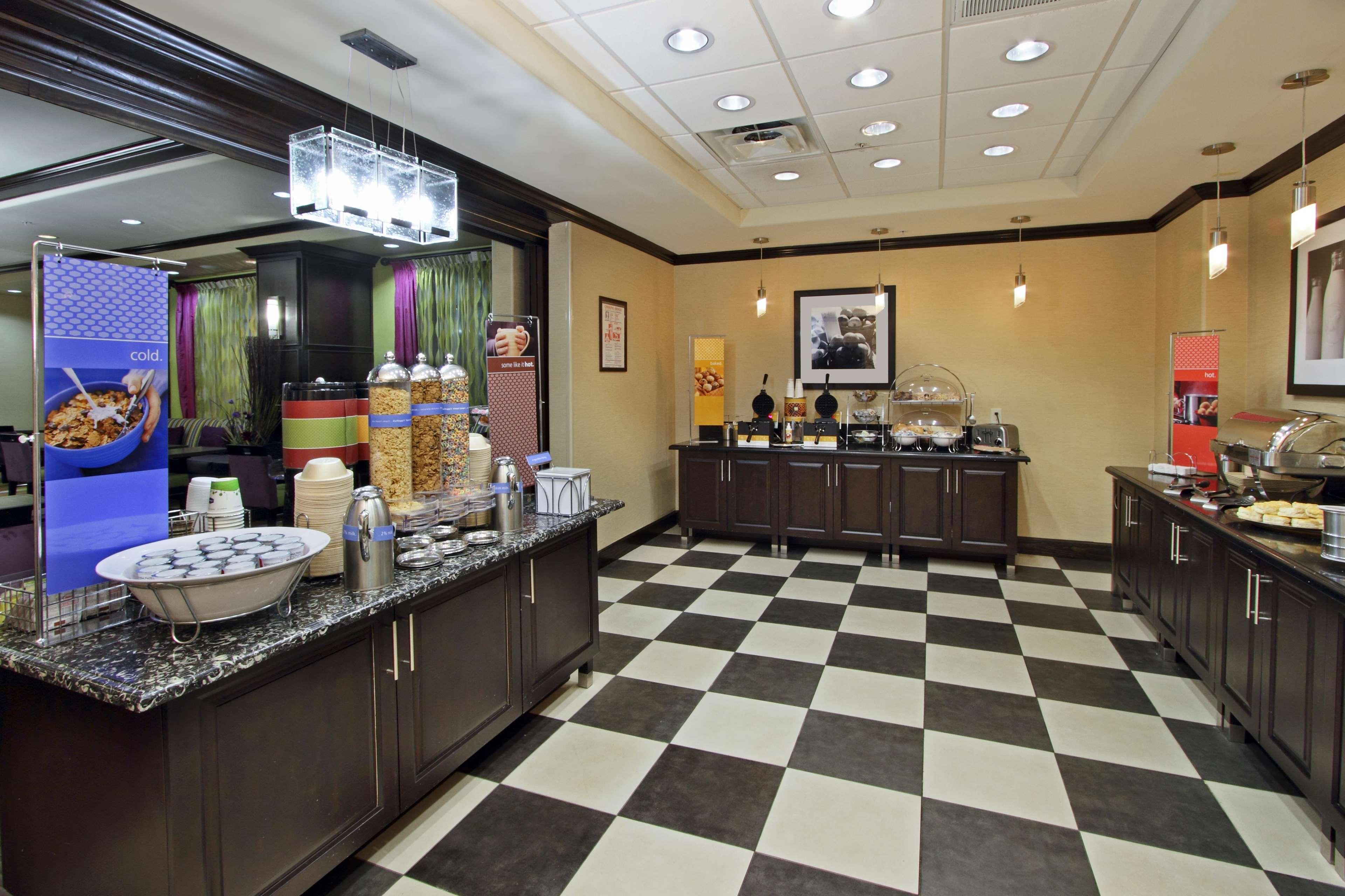 Hampton Inn Beeville Exterior foto
