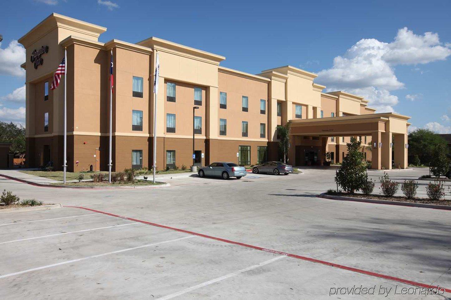 Hampton Inn Beeville Exterior foto